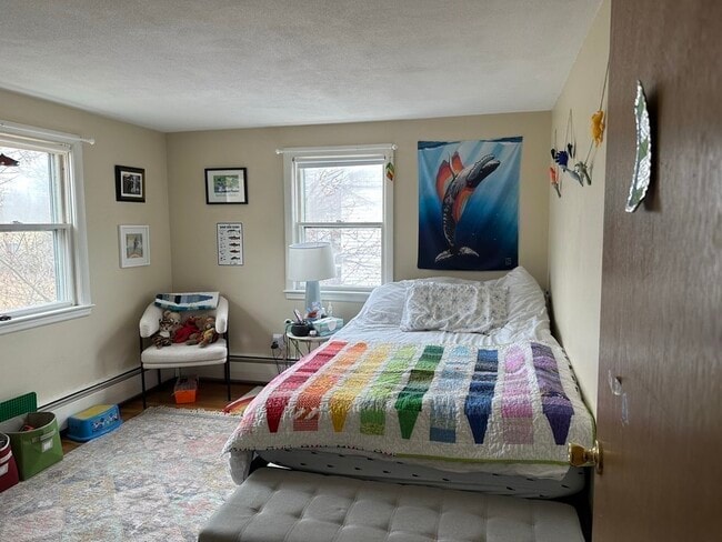 Building Photo - 66-68 Summit St