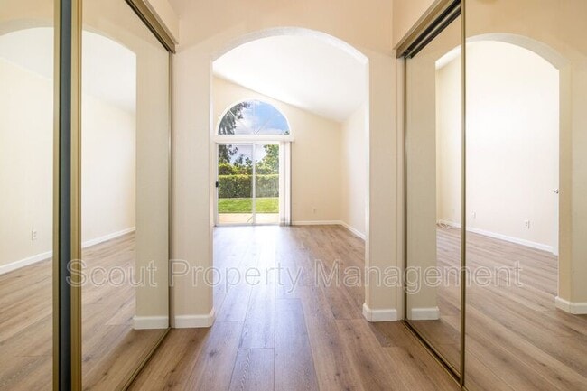 Building Photo - 31276 Corte Talvera