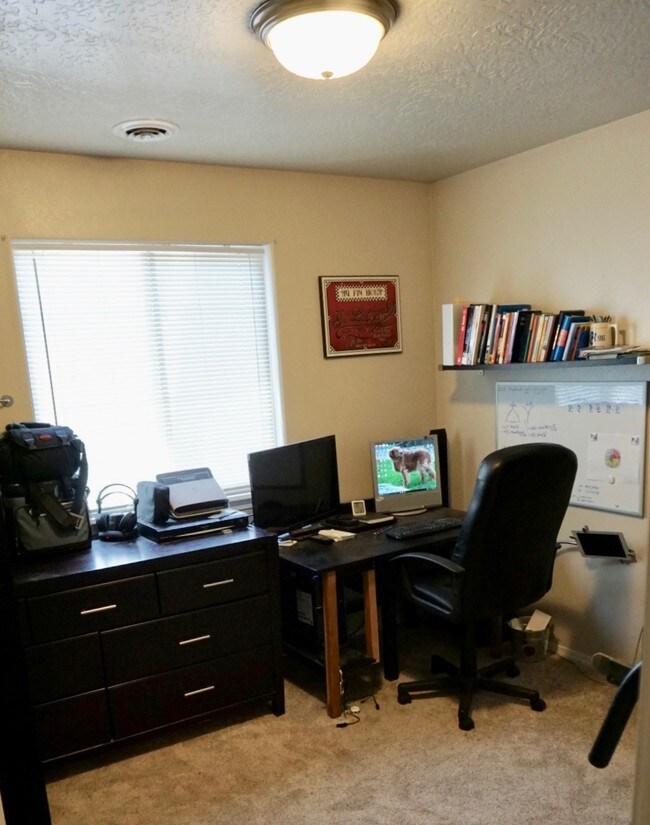 Building Photo - 3531 S Lower Fork Way