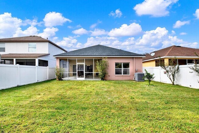 Building Photo - 20118 Bay Cedar Ave