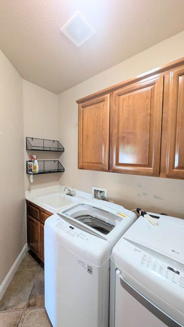 Building Photo - Gorgeous Single Family Home in Rocklin