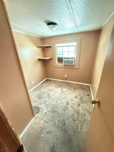 Building Photo - 920 Boardwalk Ln