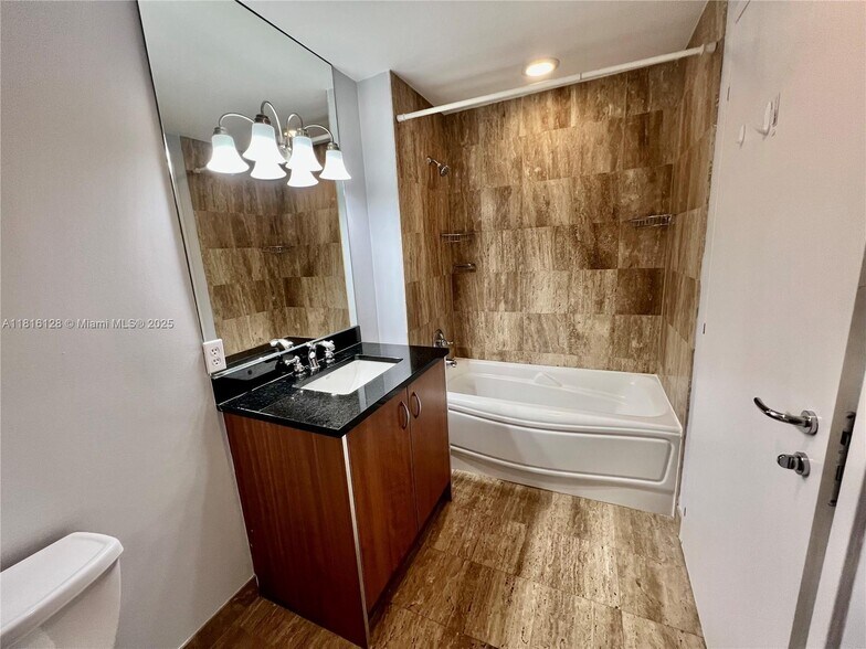 Building Photo - 300 S Biscayne Blvd