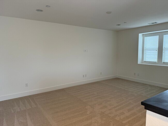 Building Photo - 2623 Aperture Cir