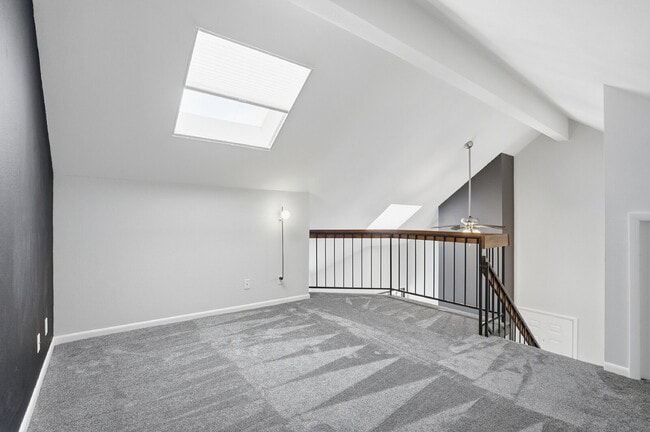 Building Photo - $2,095.95- 1 Bed, 1 Bath Updated Lofted Condo in Boulder with Central AC and In-Unit Laundry!