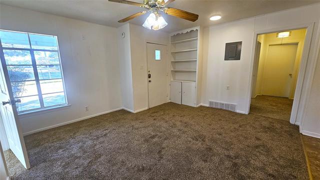 Building Photo - 2621 N Locust St