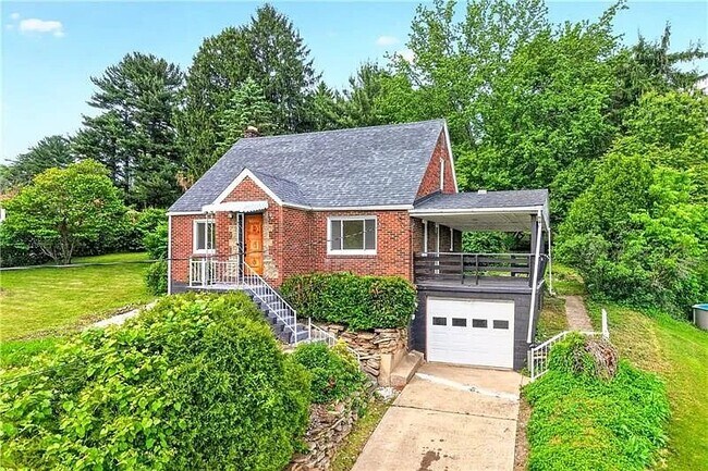 Building Photo - 2086 River Hill Rd
