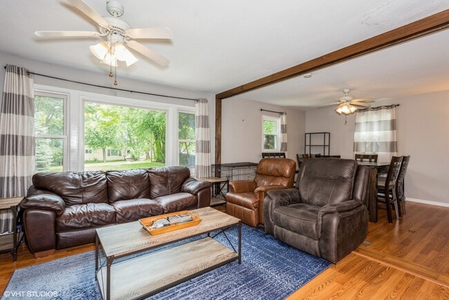 Building Photo - 320 S Cass Ave