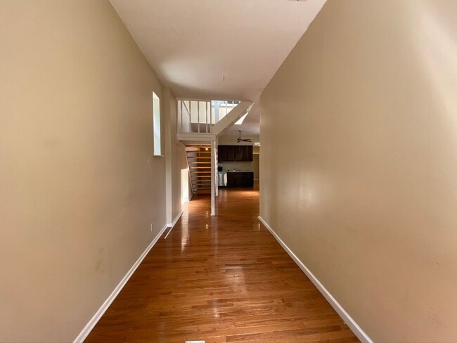 Building Photo - 55 Parker St