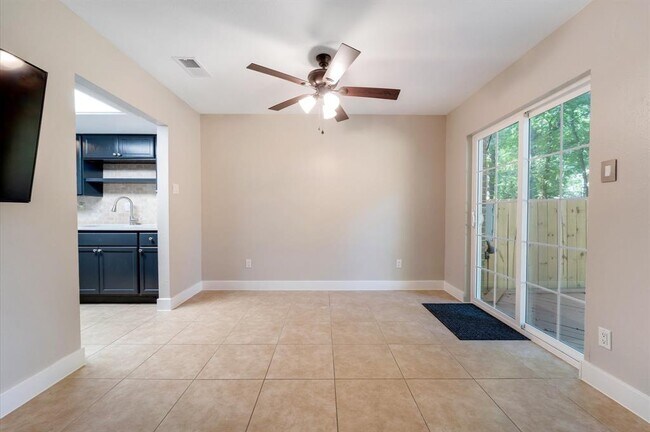 Building Photo - 30 Willowwood Cir