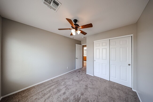 Building Photo - Welcome to this spacious 4 bedroom, 2.5 ba...