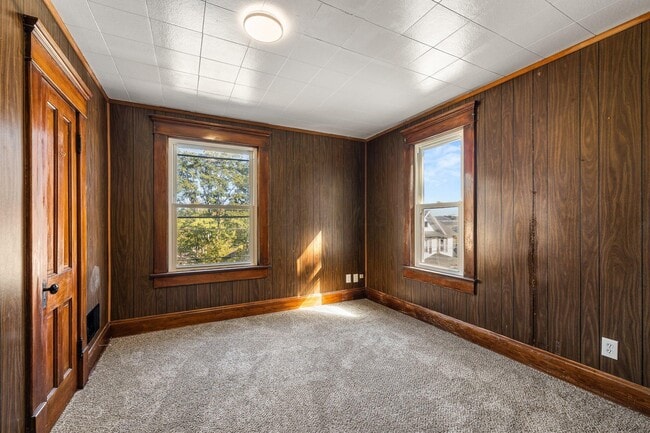 Building Photo - 37 W Arch St