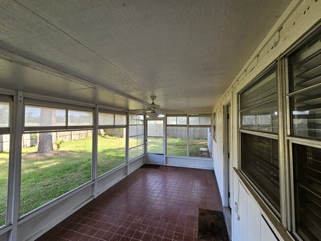 Building Photo - 5501 NW 23rd Terrace