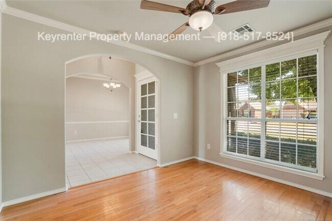 Building Photo - 3 Bed | 2 Bath | Jenks