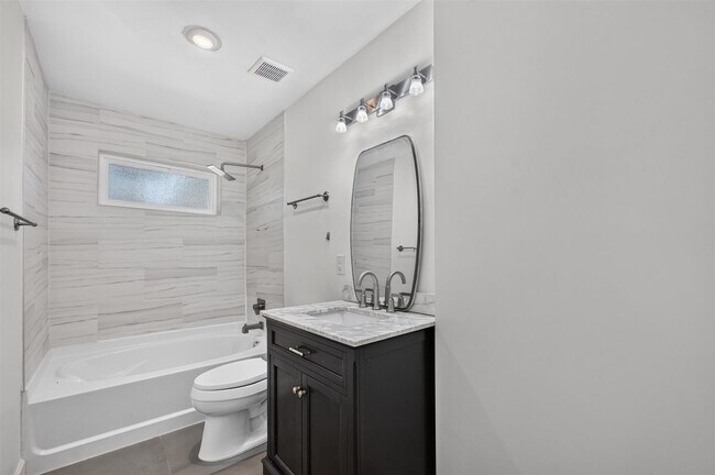 Building Photo - 13749 Pyramid Dr