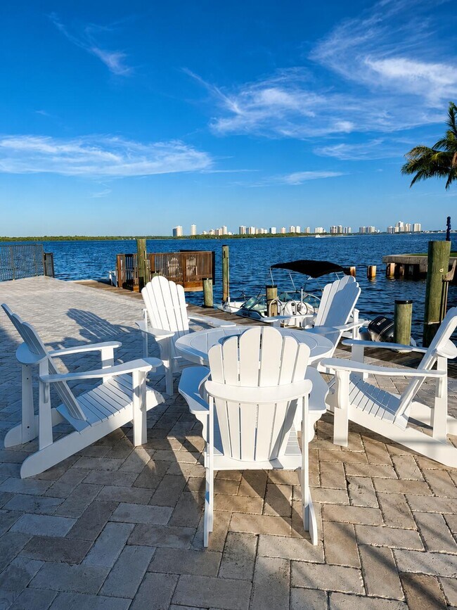 Building Photo - 68 Yacht Club Dr