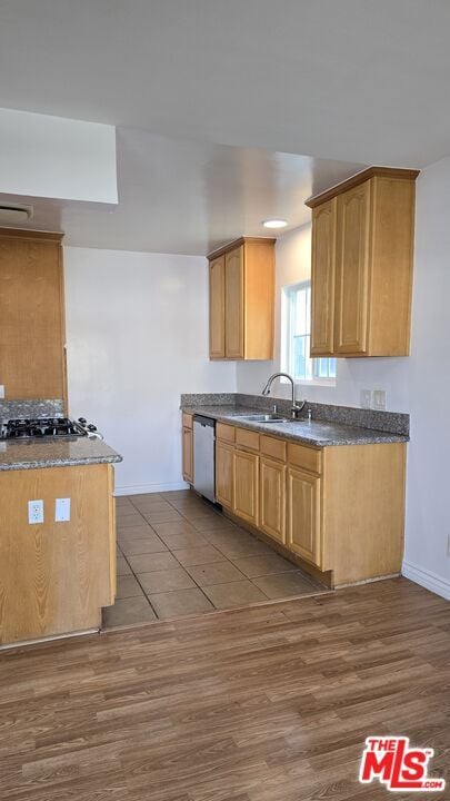 Building Photo - 350 S Hobart Blvd