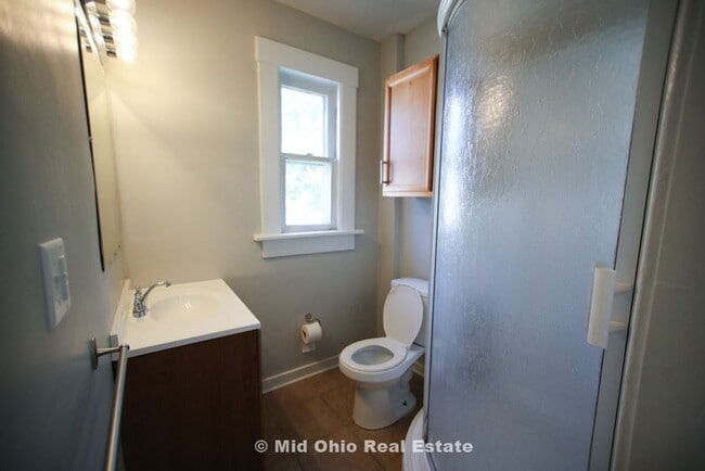 Building Photo - 802 Ebner St
