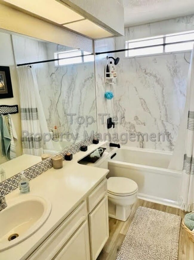 Building Photo - Stunning 3 bed / 2.5 bath / 1,227 sqft House in Oceanside's Rancho Del Oro at end of cul-de-sac