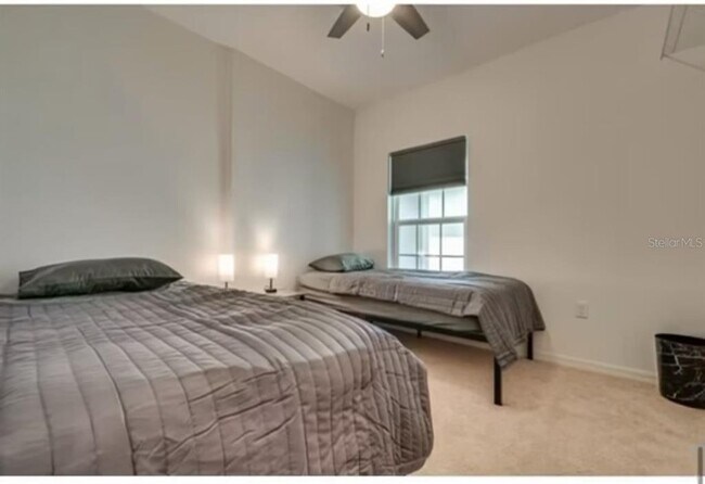 Building Photo - 6952 Church Lk St