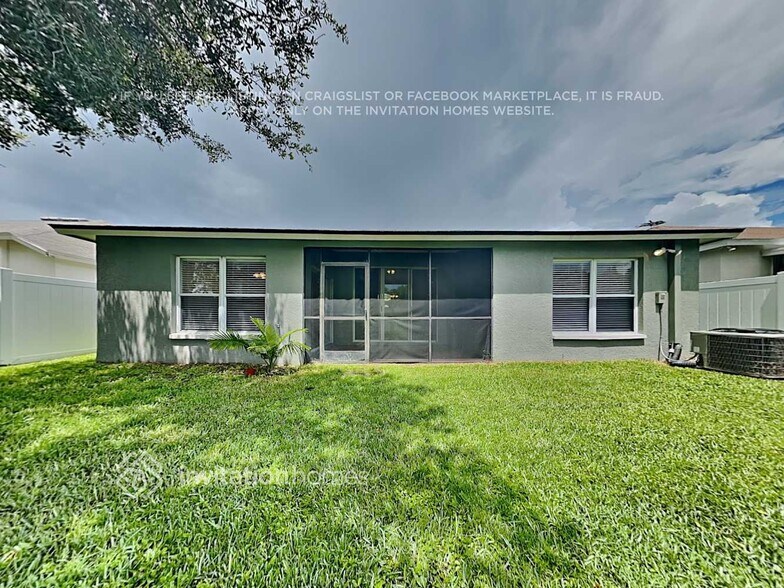 Building Photo - 1629 Maximilian Dr