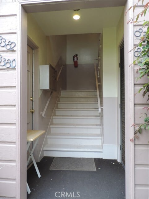 Building Photo - 8386 Dunbarton Ave