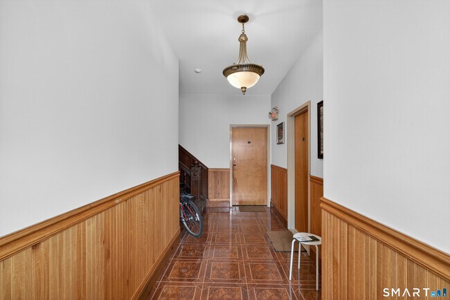 Building Photo - 245 Edwards St