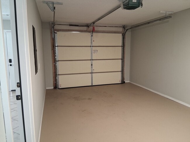 Building Photo - 3306 SW Landau Ct