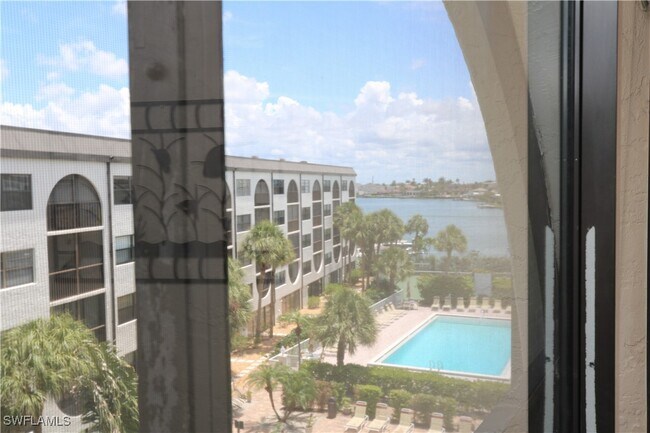 Building Photo - 1023 Anglers Cove