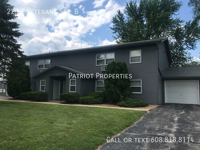 Building Photo - 2 bedroom/ 1 bath apartment in Tomah, WI