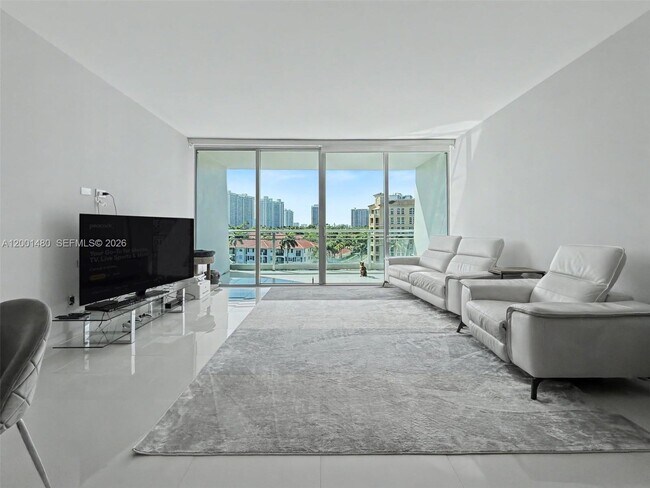 Building Photo - 2950 NE 188th St