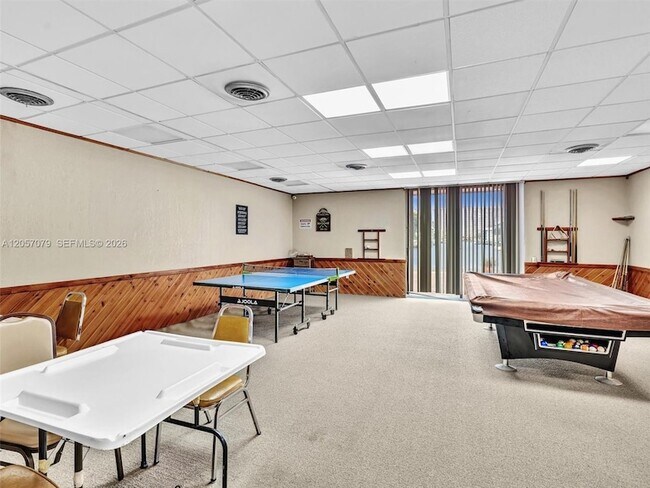 Building Photo - 3600 NE 170th St