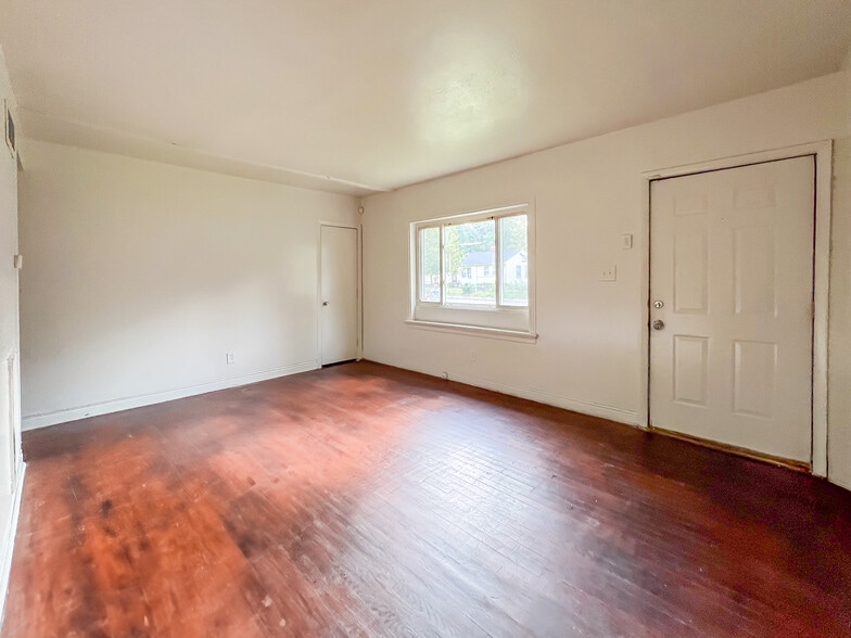 Building Photo - 1416 Minefee St