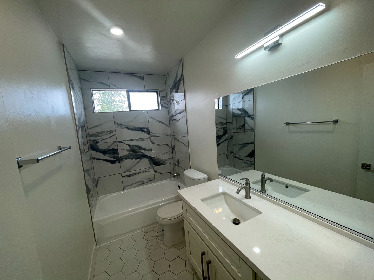 Building Photo - 3601 Keystone Av