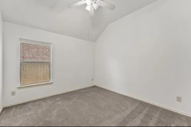 Building Photo - 21 Palm Desert Dr