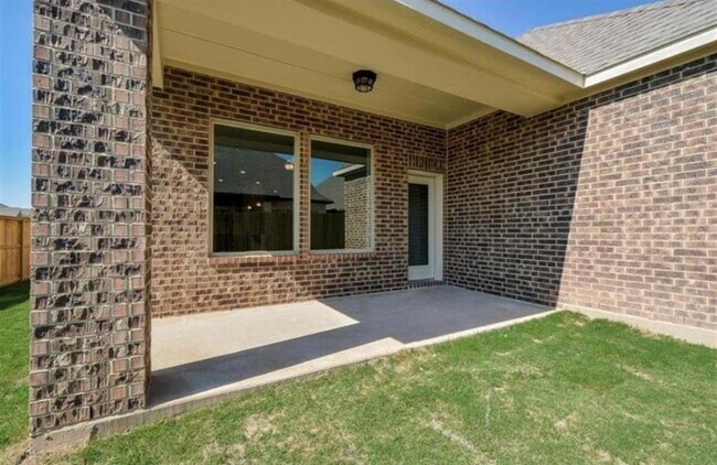 Building Photo - 427 Micaela Meadows Ct