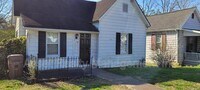 Building Photo - 410 E Quincy Ave