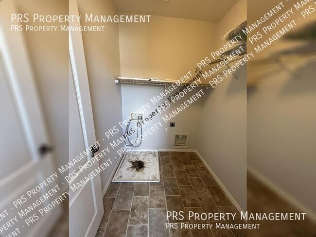 Building Photo - 3651 E Sundance Ave