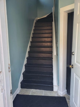 stairs to upper bedrooms - 1131 W 17th St