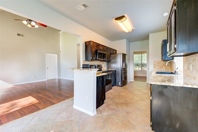Building Photo - 16814 Benwick Dr