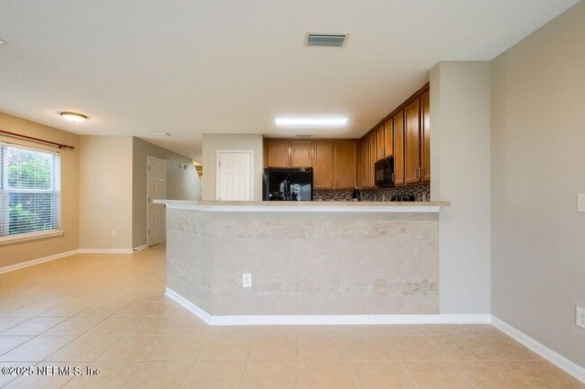 Building Photo - 1500 Calming Water Dr
