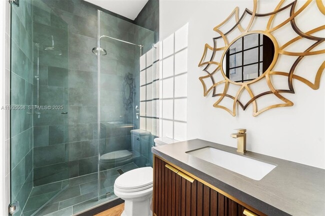 Building Photo - 1277 N Venetian Way