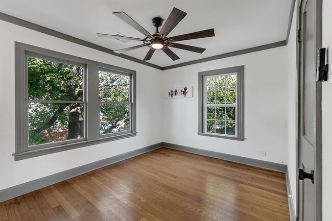 Building Photo - 6211 Culberson St