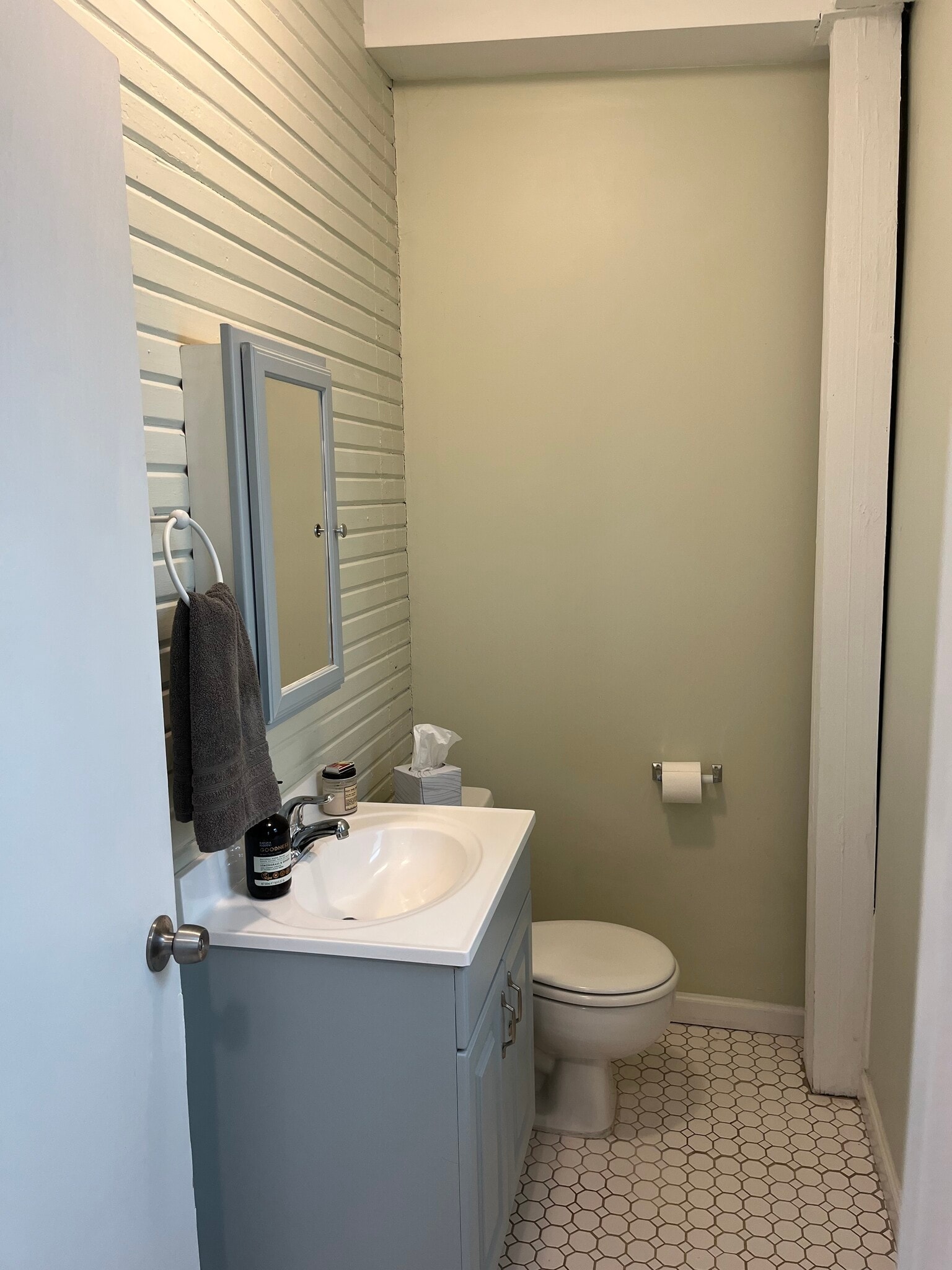 half bath - 17 5th St