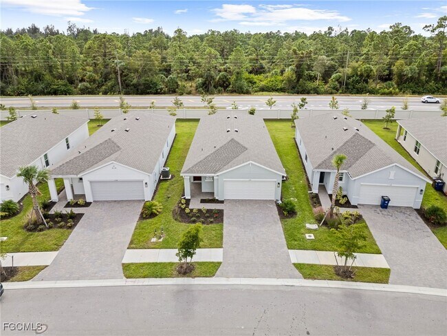 Building Photo - 1150 Brooklands Dr