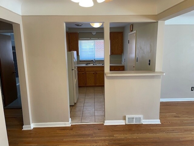Building Photo - 208 Catalpa Dr