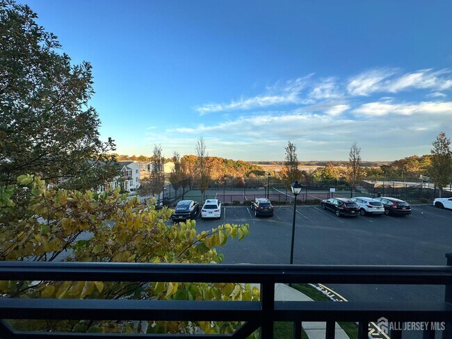 Building Photo - 6406 Fernandez Ct