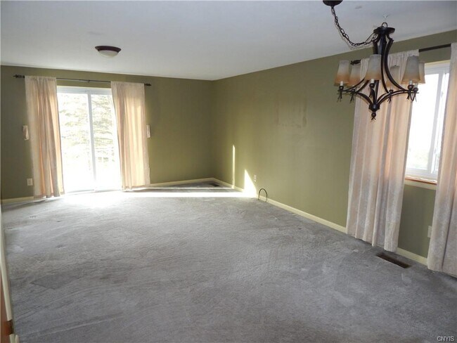 Building Photo - 111 Iron Oak Cir