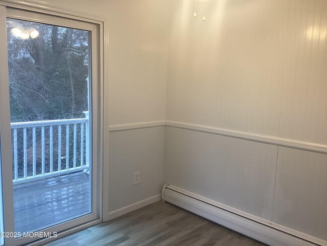 Building Photo - 25 King James Ln