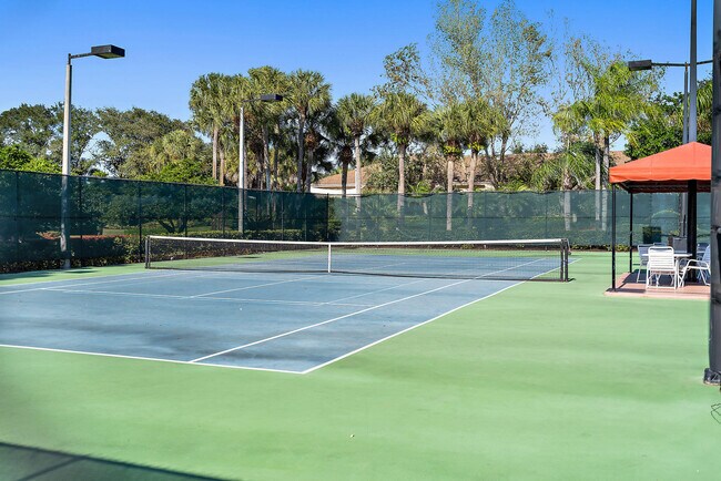 Building Photo - 701 Seafarer Cir